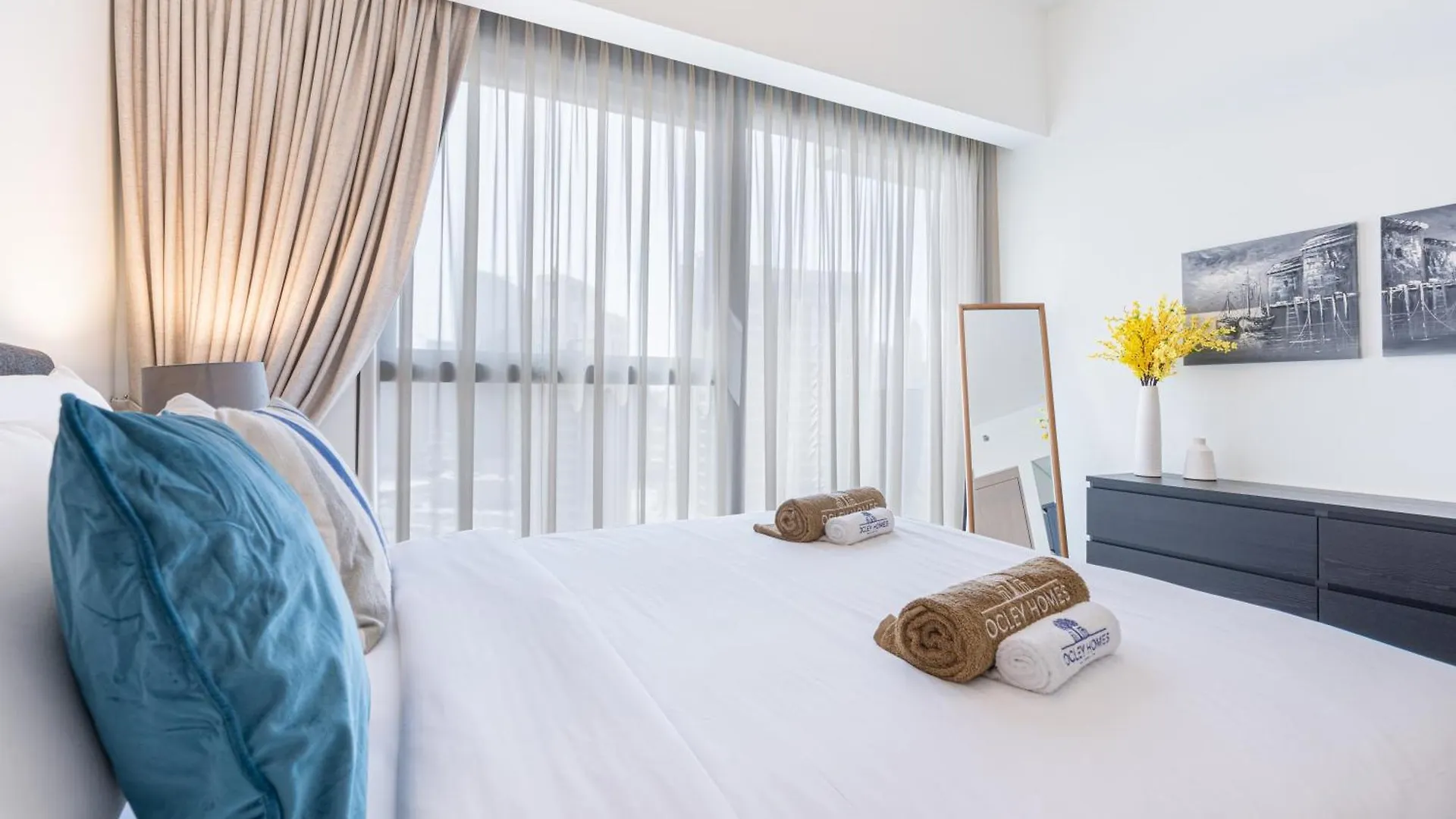 Premium Home Minutes Away From Burj Khalifa Dubai 0*,  United Arab Emirates